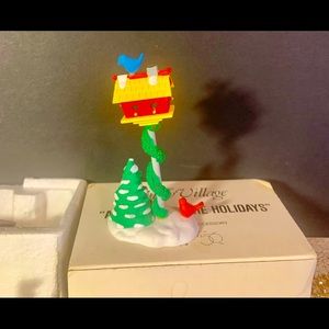 Department 56 Home for the Holidays Accessory EUC